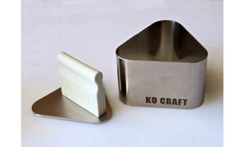 Ko Craft's Mini Snack Size Onigiri (Triangle) Musubi mold 
